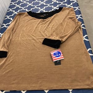 Vikki Vi Ladies V-Neck Top